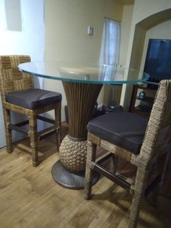 Dining Table For Sale!!!!