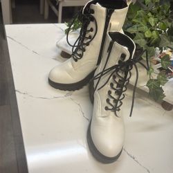 Ladies Boots