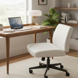 White/cream Comfortable Desk Chair