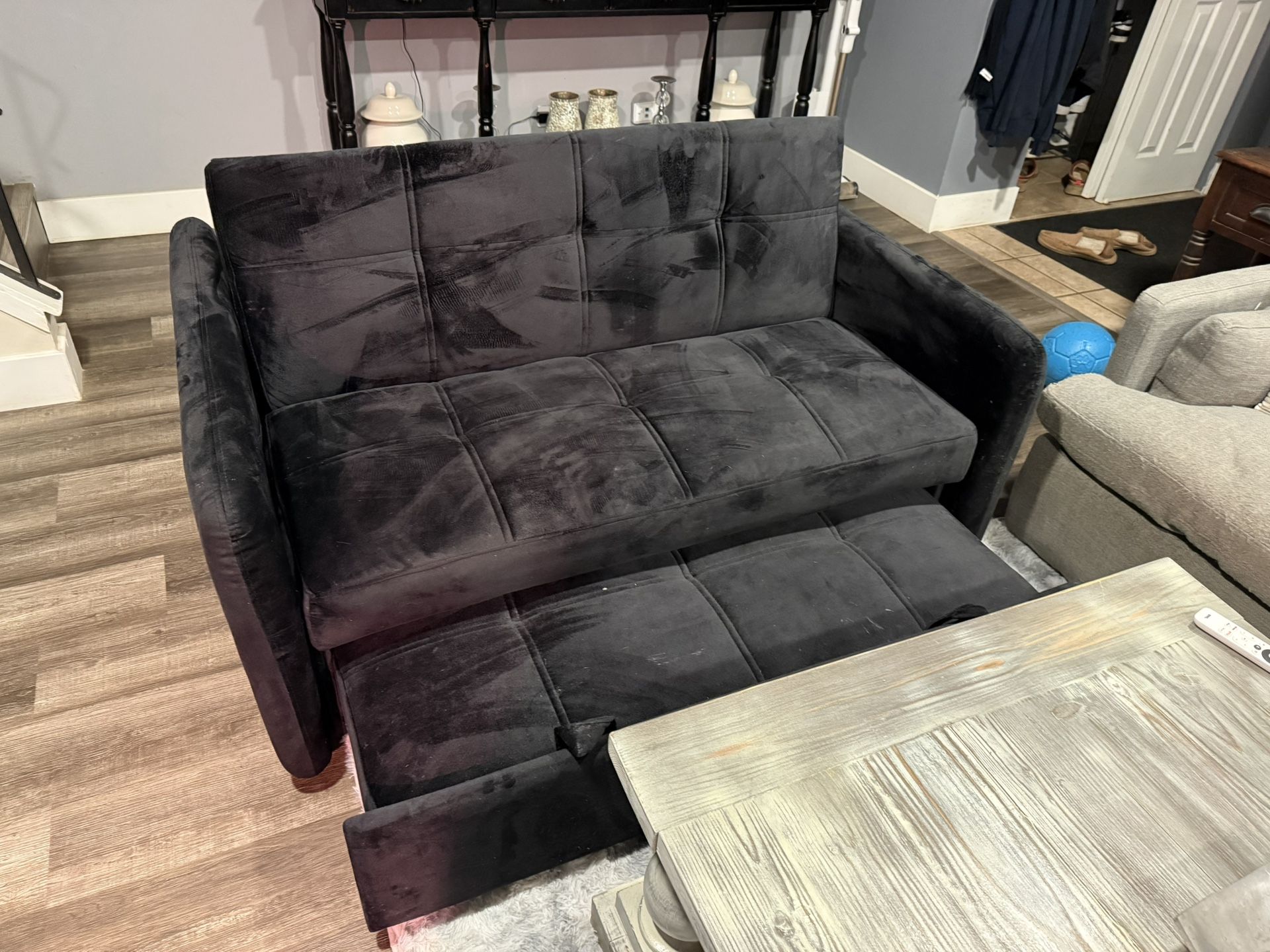 Reclining Love Seat With Pull Out Bed