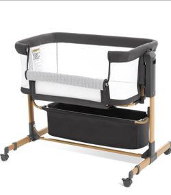 Rocking Bassinet for Baby with 6-Level Height Adjustable, 4 Wheels and mattress.