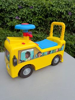 Little Baby Bum Wheels on the Bus Ride-On Toy
