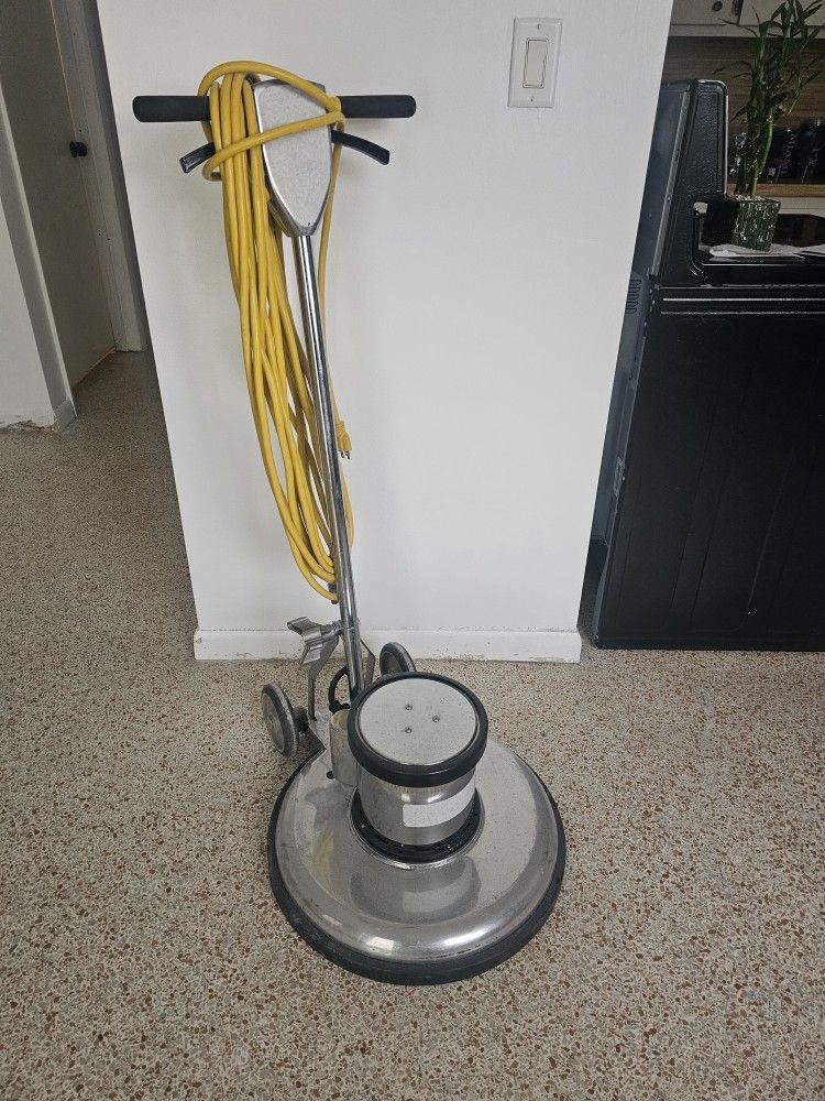 Pulidora de Piso Disponible