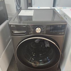4.5 cu. ft. Large Capacity High Efficiency Stackable Smart
Front Load Washer with TurboWash360 and Steam in
Black Steel