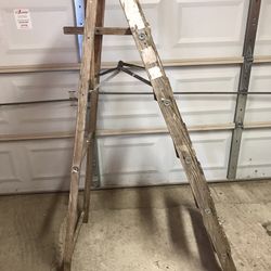 Antique Ladder  Need Gone Asap Now 