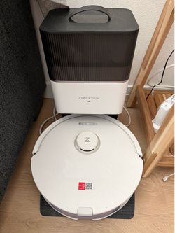Roborock q8 max robot vacuum
