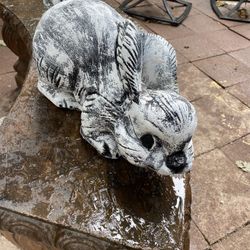 Conejo De Cemento 