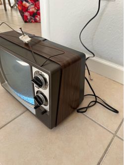 RCA Dial TV . Vintage. Working. Black and white. Se habla español