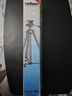 TRIPOD BY VELBON