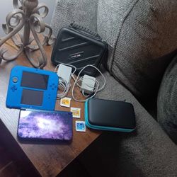 Nintendo 3DS Galaxy Edition + 2DS + 3 Games + 2 Chargers 