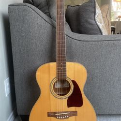 000 Acoustic Guitar