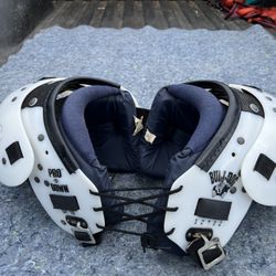 Pro Down Bulldog  Youth Football 11-12” Shoulder Pads  26-28”Chest 