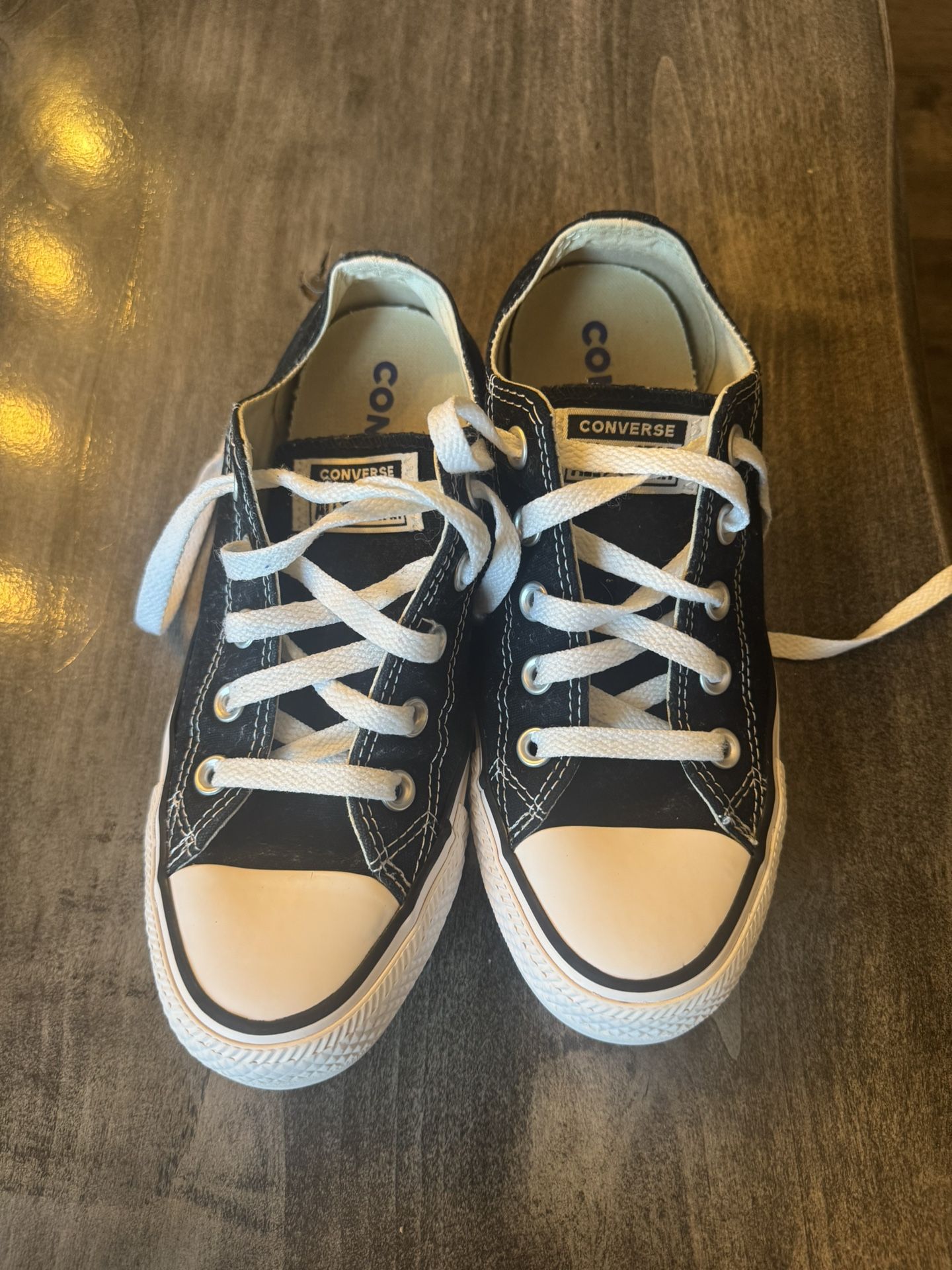 Converse Chuck Taylors Low