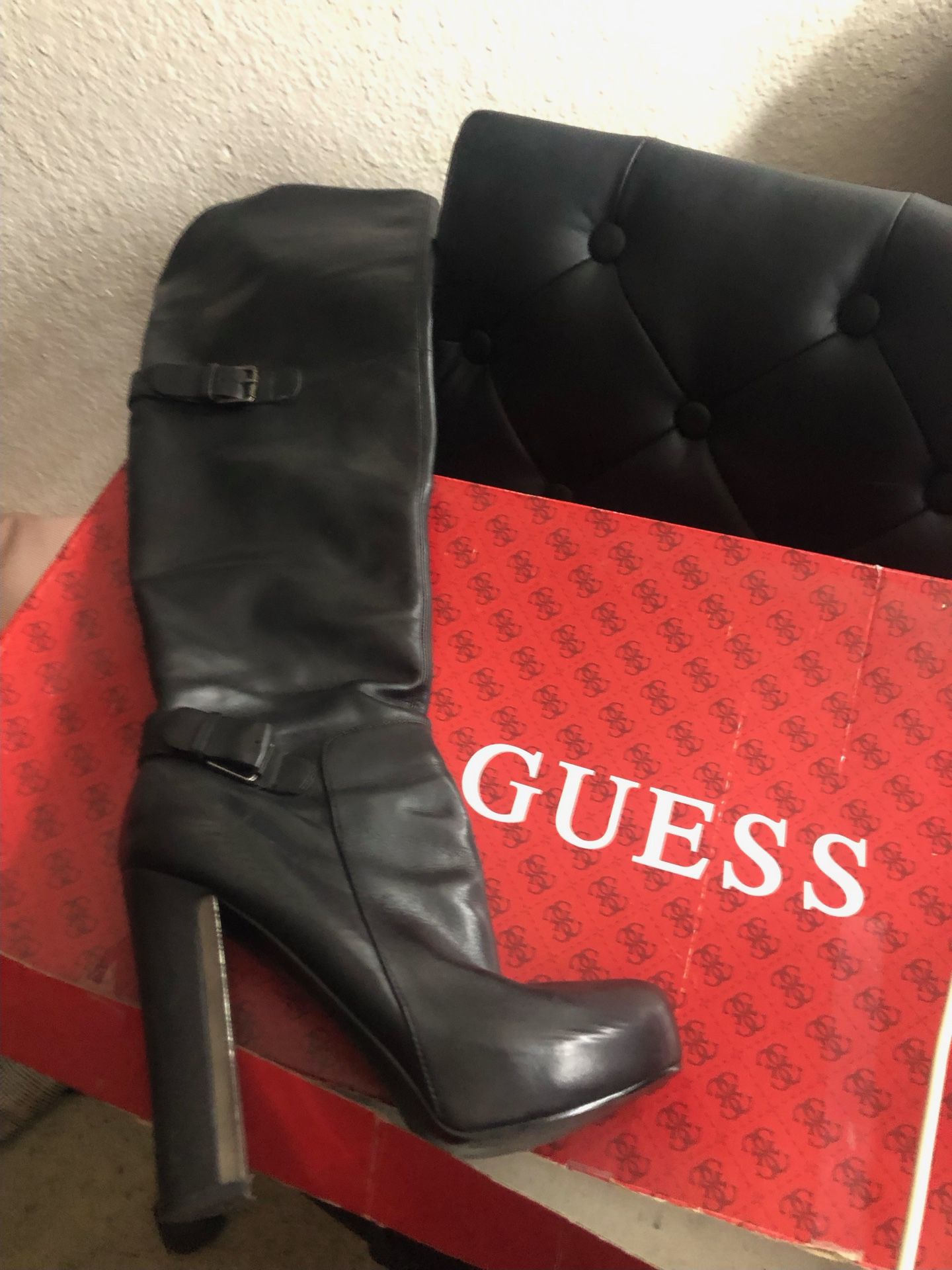 Black Guess Boots 8.5