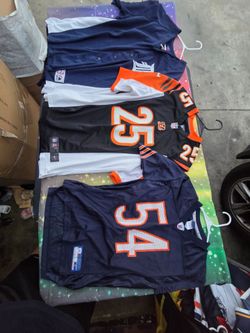 Vendo 170 jersey originales nuevas y vintage de  NBA, NFL y NHL