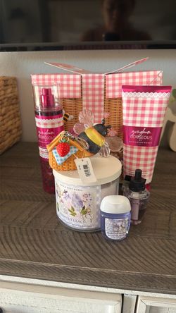 Bath & Body Works Gift Set Bundle