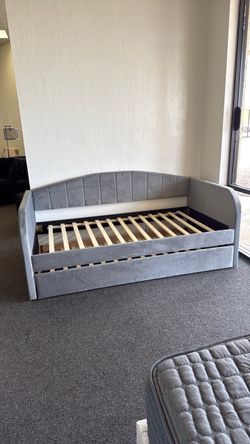 Gray Velvet Daybed with Trundle