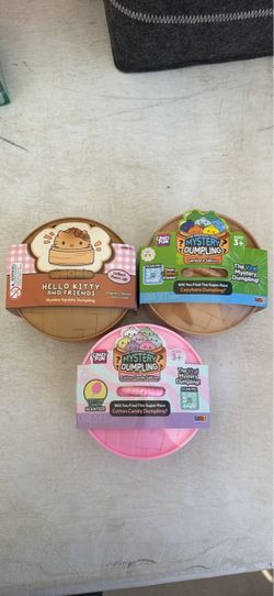 Hello Kitty and Friends Mystery Squishy Dumpling