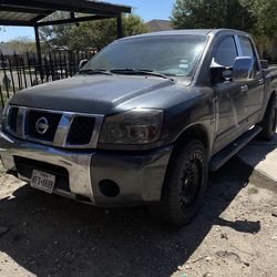 2014 Nissan Titan