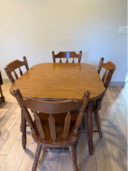 Vintage MCM cute and compact dining table with 4 chairs Mesa sillas Comedor dinette set