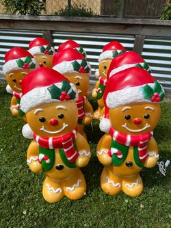 Blow Mold Gingerbread Boys