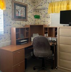 Corner Desk