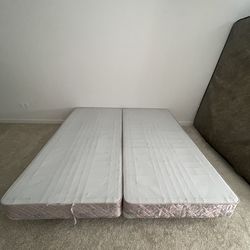 King Metal Bed Frame And Box Springs