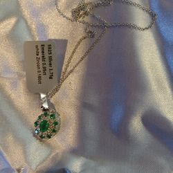 Emerald & Sterling Silver Necklace 