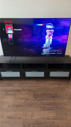 Tv stand with pull out drawers