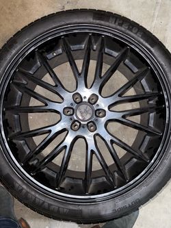 24” Verde V22 Duo Wheels 305/35 R 24 Tire