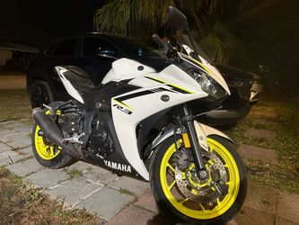 Yamaha R3 2018
