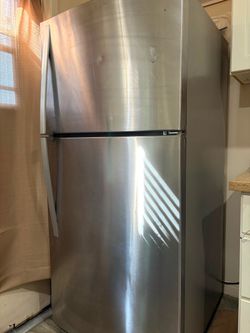 Stainless Steel Top-Freezer Refrigerator