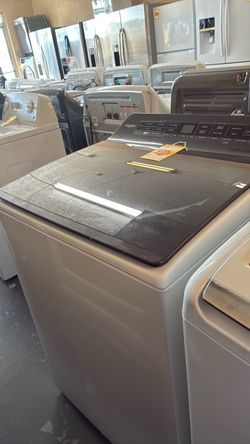 Nice like new Whirlpool washer top loader