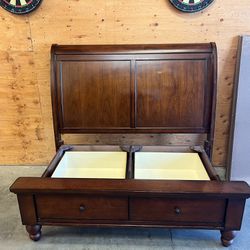 Sleigh Bed With Drawers And Dresser
