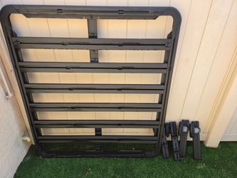 Yakima LockNLoad Platform K Roof Rack (55" x 49")