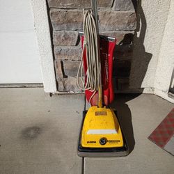 Used Commercial Vacuum 