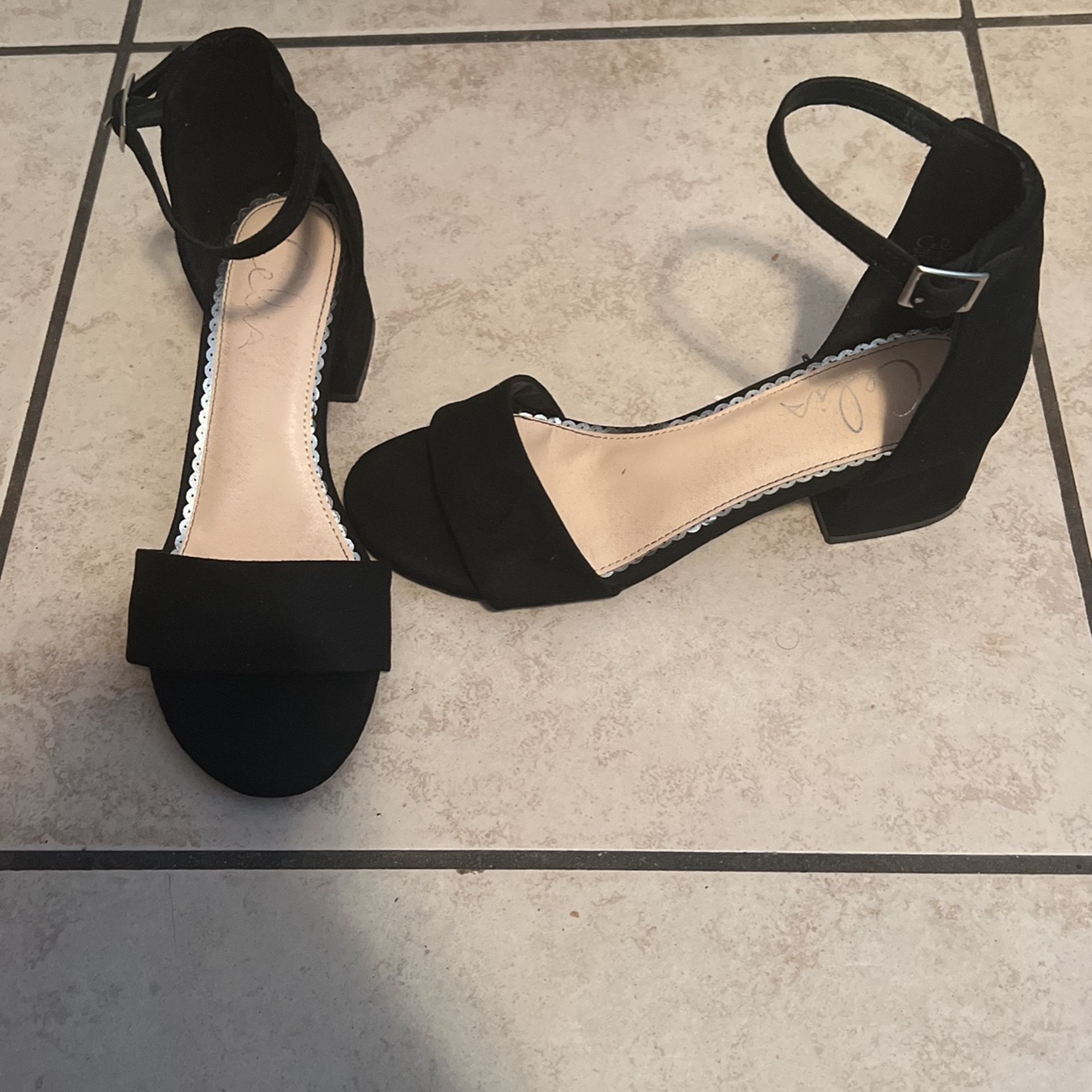 $10 High Heels