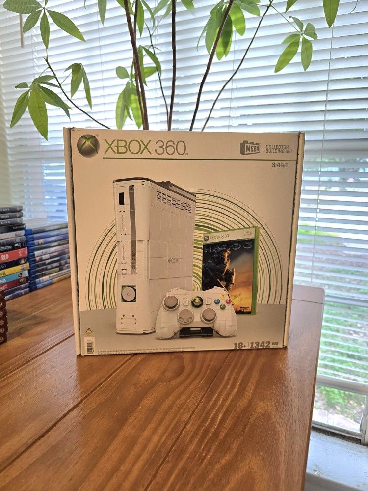 MEGA Showcase Microsoft Xbox 360 Collector Building Set 1342 pcs (Brand New)