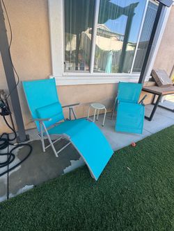 LIKE NEW Adjustable lounge chairs (2) with NEW cushions