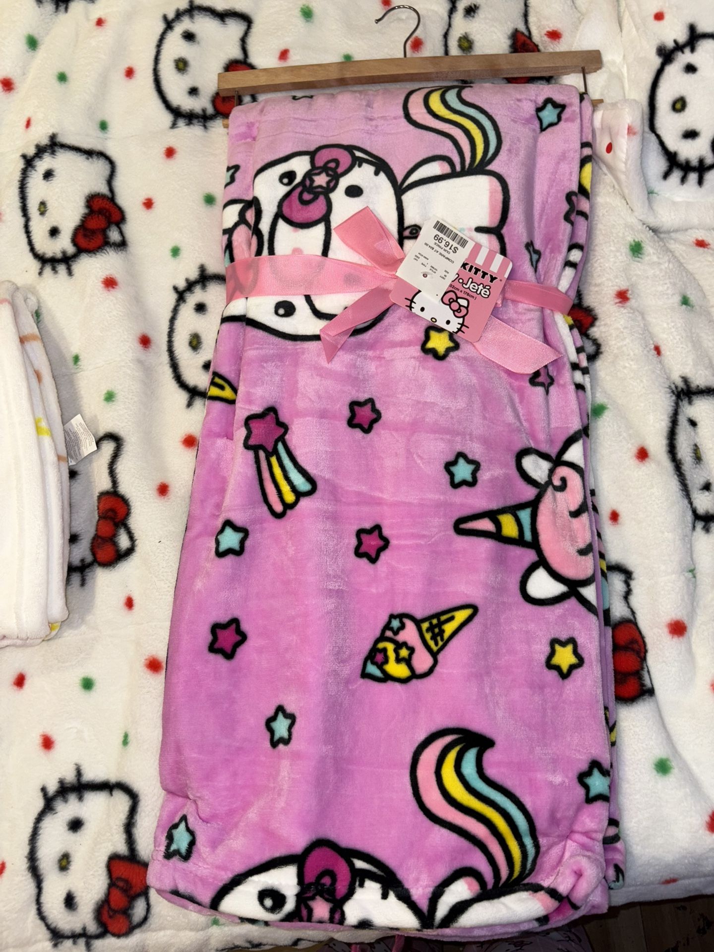 Hello Kitty Blanket