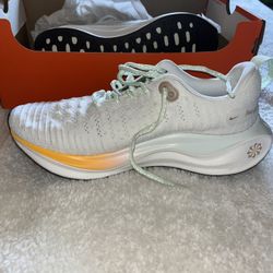 Women’s Nike Infinity Run 4 