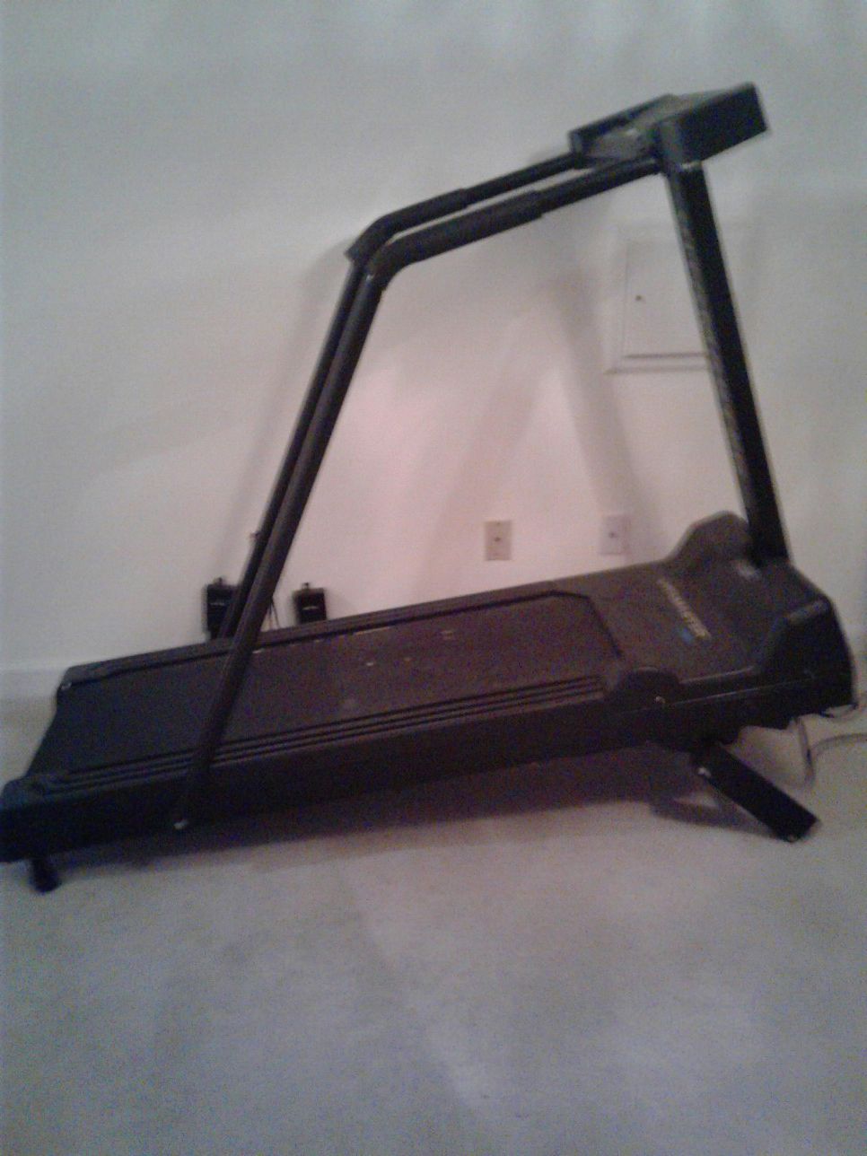 Electric treadmill .