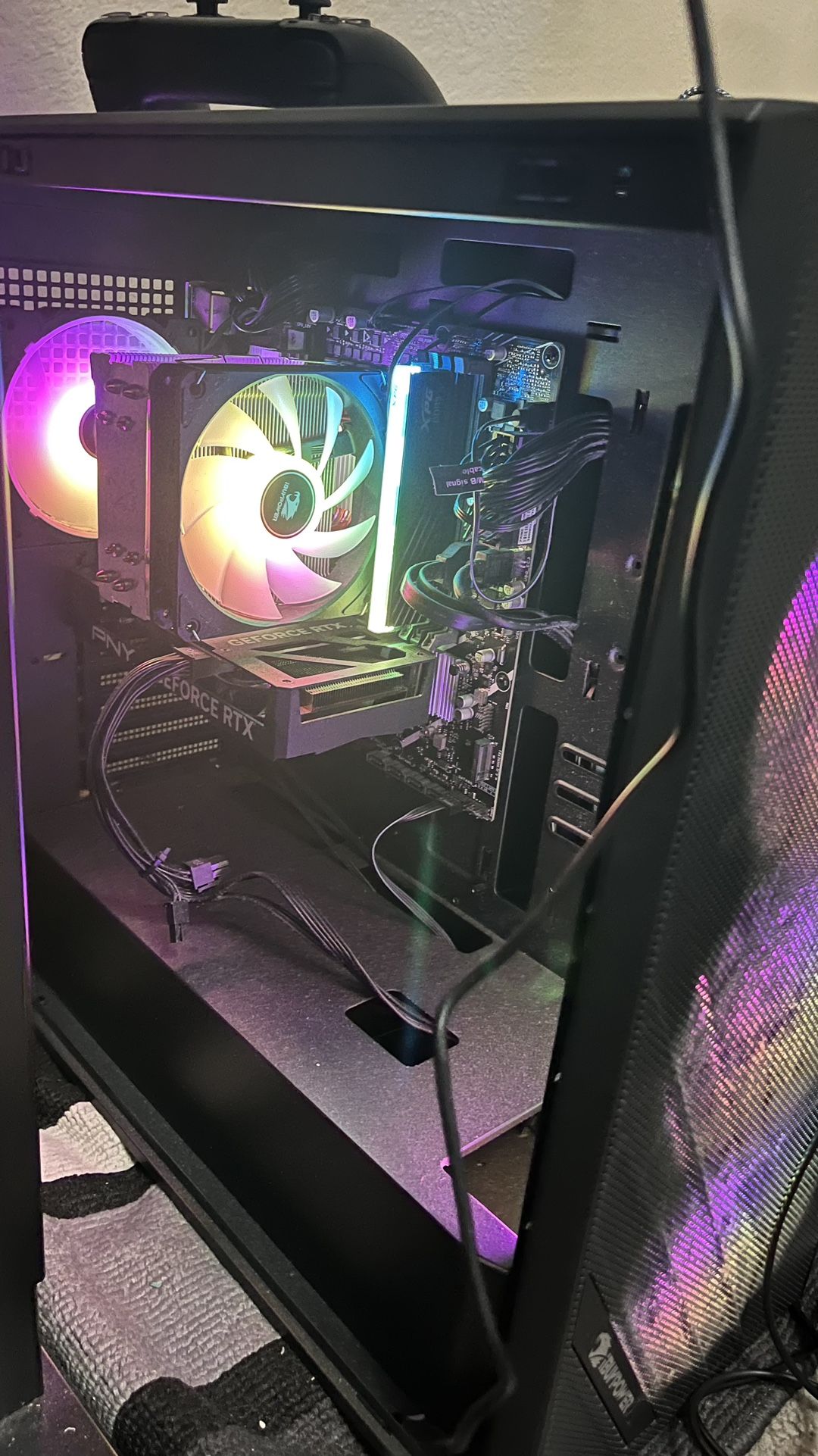 iBUYPOWER - Scale Gaming Desktop PC - Intel Core i5 14400F - NVIDIA GeForce RTX 4060 8GB - 16GB DDR5