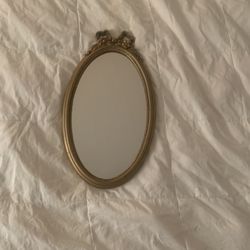 Vintage looking mirror 
