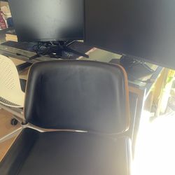 Office chair 2 monitors