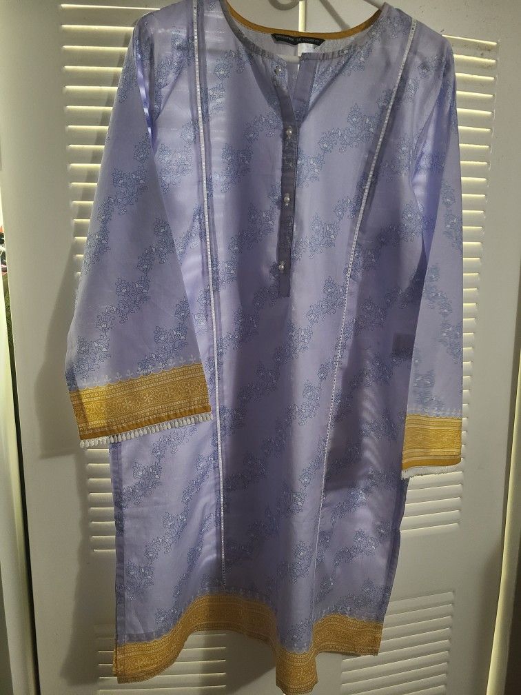 Ladies Lawn Suit