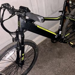 HYPER BICYCLE 30” 36V ELECTRIC MOUNTAIN BIKE