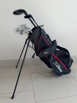 Titleist Golf Club Set + Stand Bag