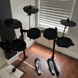 Electric Drum Set - Alesis 