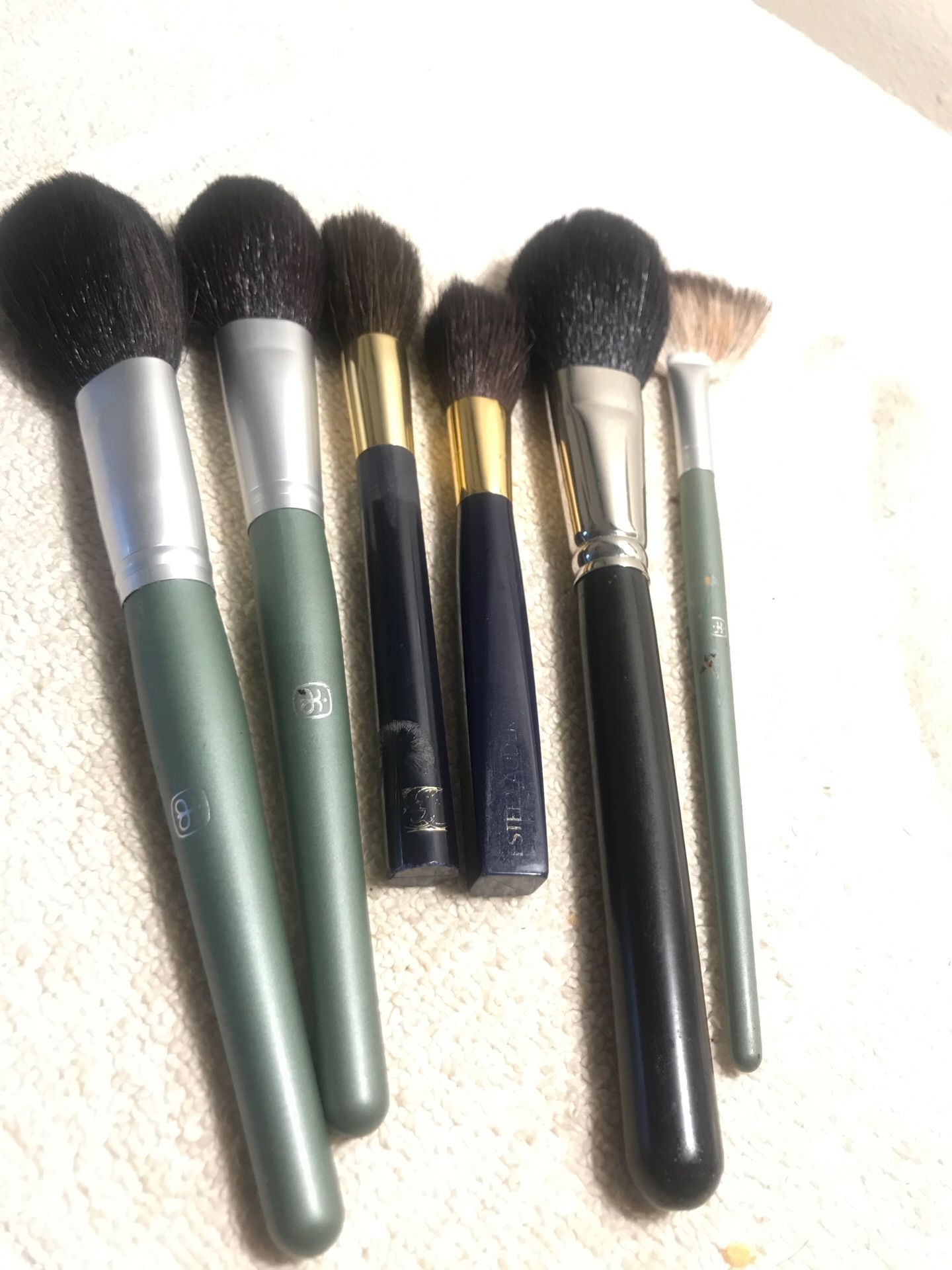 Mac & Estée Lauder makeup brushes